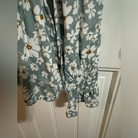 Flawless Floral Blue Smocked Long Sleeve Blouse - Picture 4 of 6